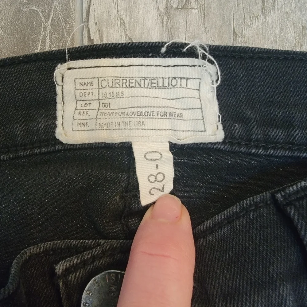 Current/Elliot Ankle Seamstress w/ Back Zip 28